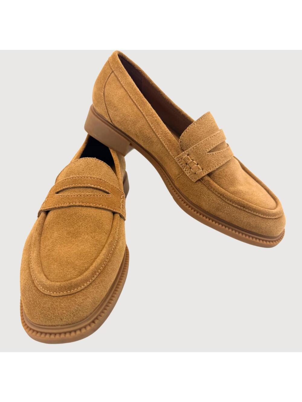Intentionally Blank Marblehead Suede Loafers Tan 9